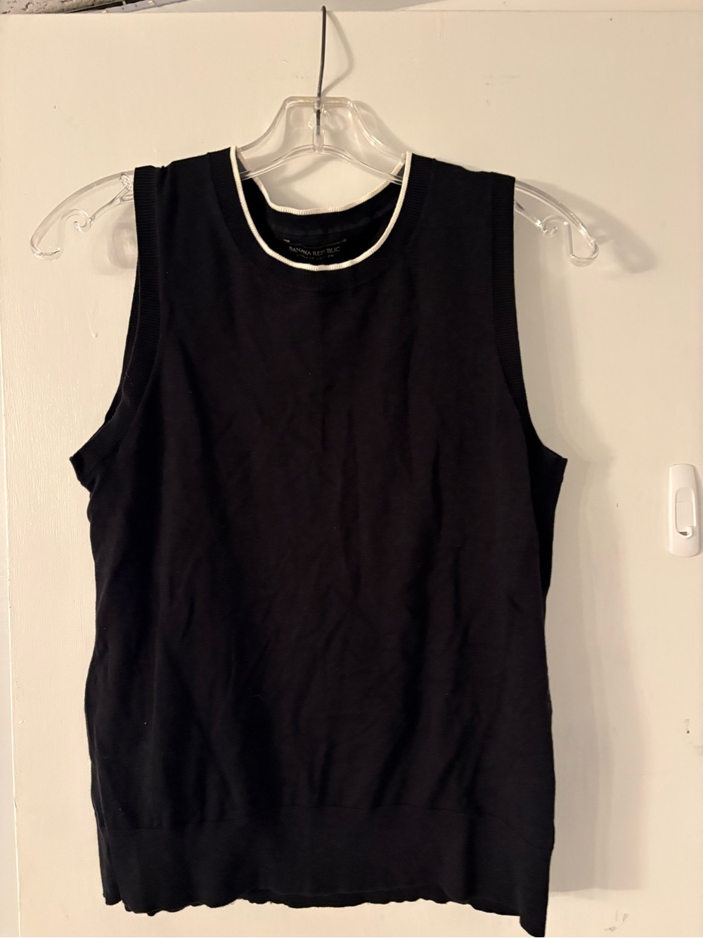 VintageSleeveless Black Knit Tank with White Trim - Banana Republic